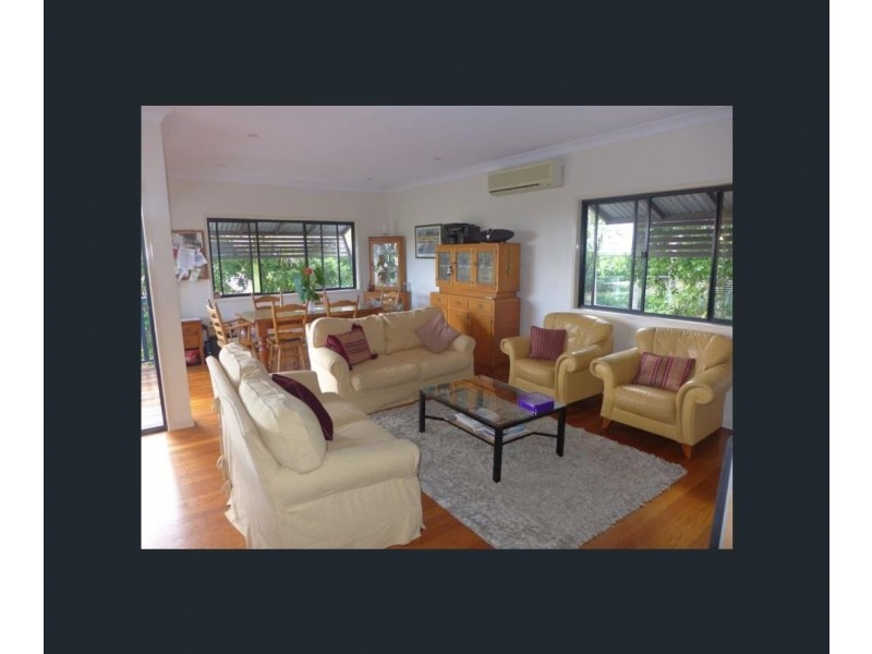 17 Surrey St, Red Hill QLD 4059