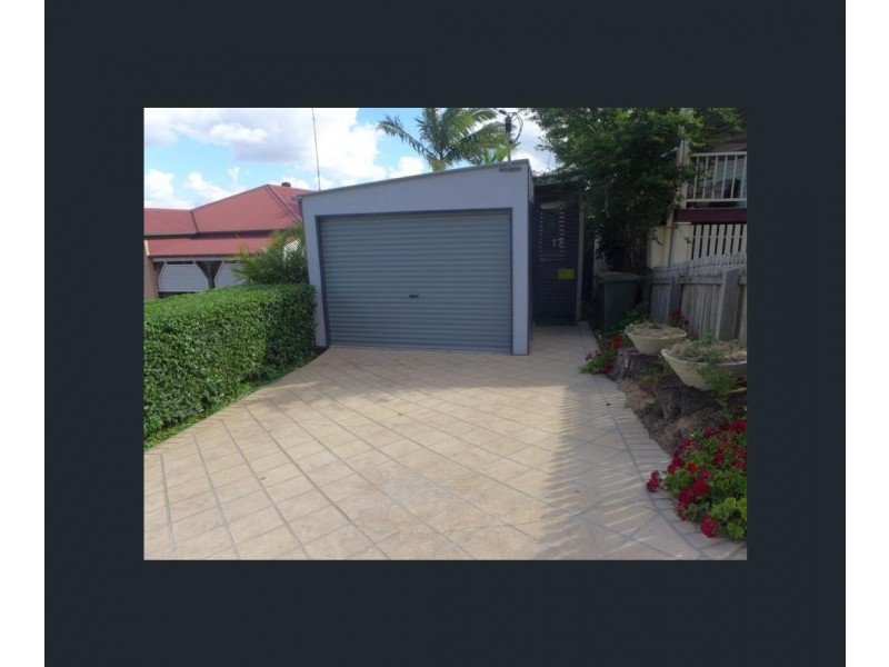 17 Surrey St, Red Hill QLD 4059