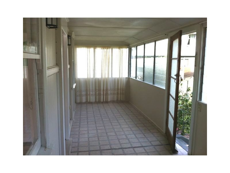 77 Northam Avenue, Bardon QLD 4065