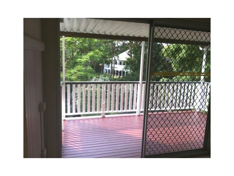 77 Northam Avenue, Bardon QLD 4065