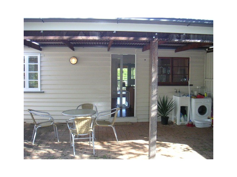 35 Crown Street, Bardon QLD 4065