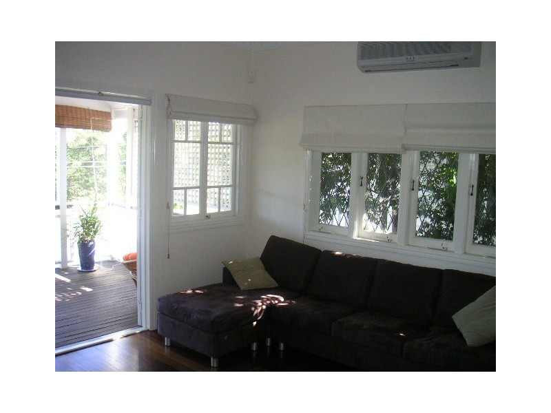 35 Crown Street, Bardon QLD 4065