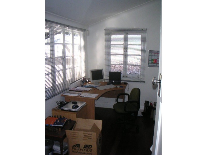 35 Crown Street, Bardon QLD 4065