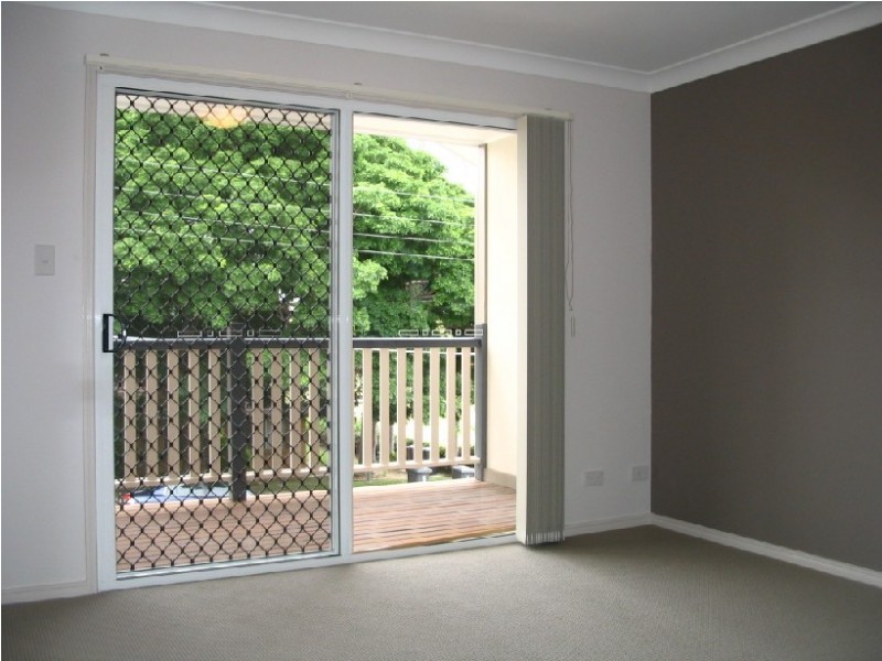 2/22 Querrin Street, Yeronga QLD 4104