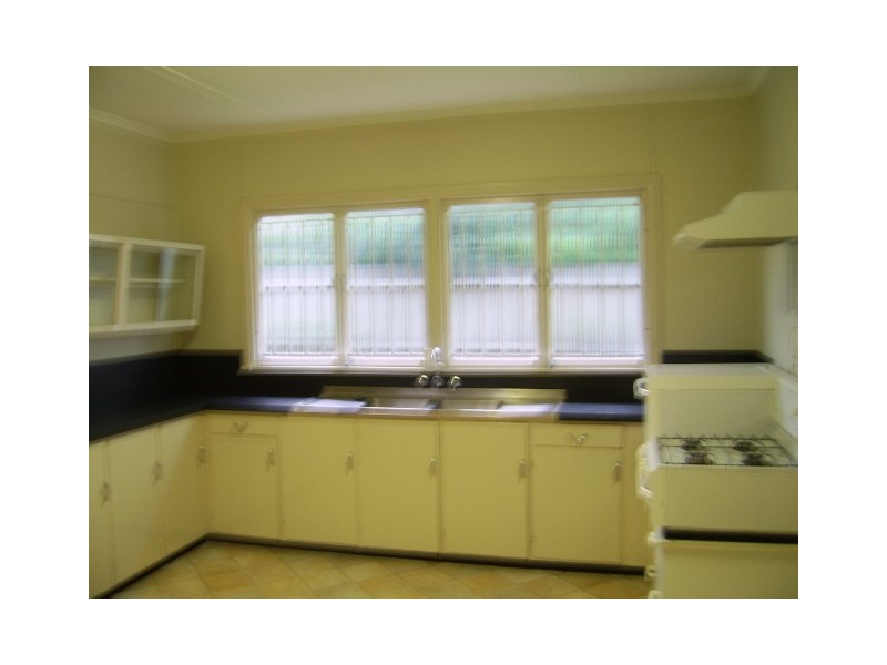 2 Devon Street, Toowong QLD 4066