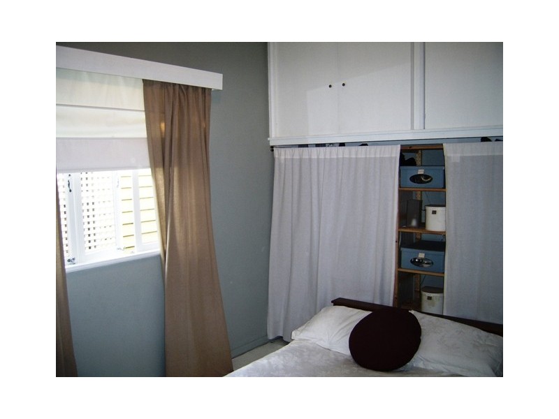 6 Federal Street, Red Hill QLD 4059