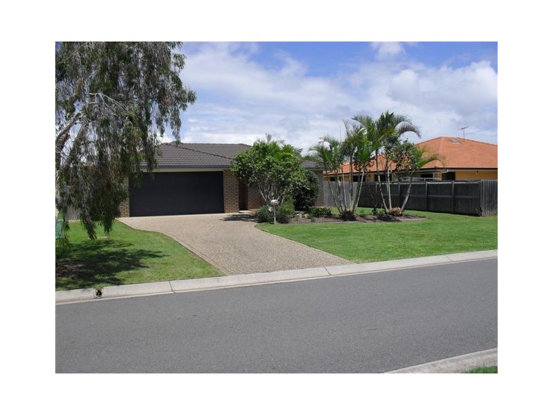 11 Gale Street, Scarborough QLD 4020