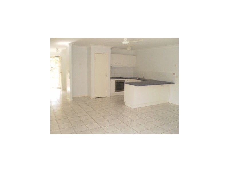 11 Gale Street, Scarborough QLD 4020