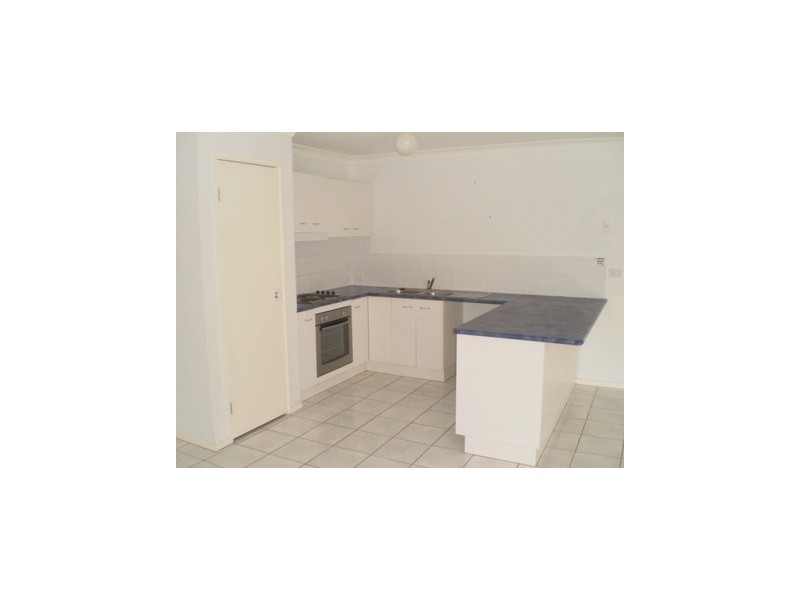 11 Gale Street, Scarborough QLD 4020