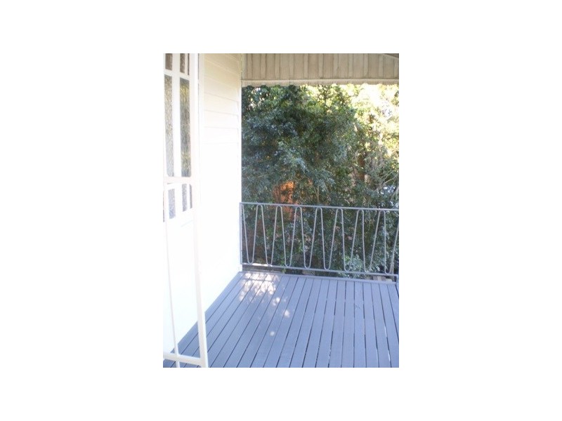 32 Longfellow Street, Norman Park QLD 4170