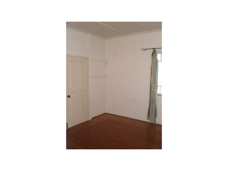 32 Longfellow Street, Norman Park QLD 4170