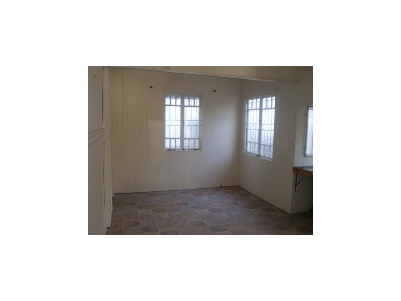 32 Longfellow Street, Norman Park QLD 4170