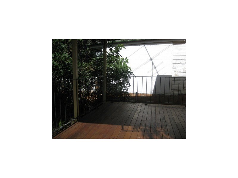 79 Frederick Street, Toowong QLD 4066