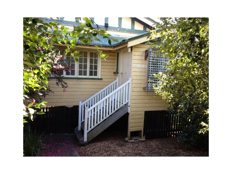 363 Waterworks Rd, Ashgrove QLD 4060