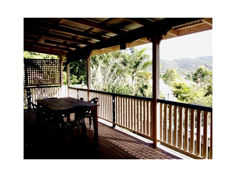 363 Waterworks Rd, Ashgrove QLD 4060