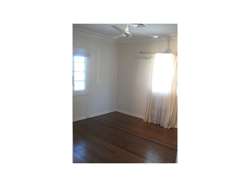 24 Dawn Street, Kedron QLD 4031