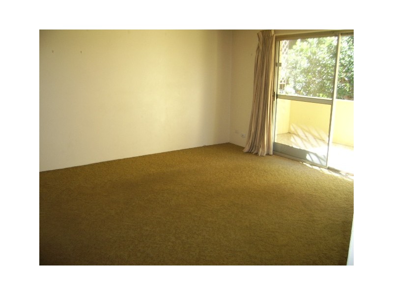 1/11 Depper St, Toowong QLD 4066