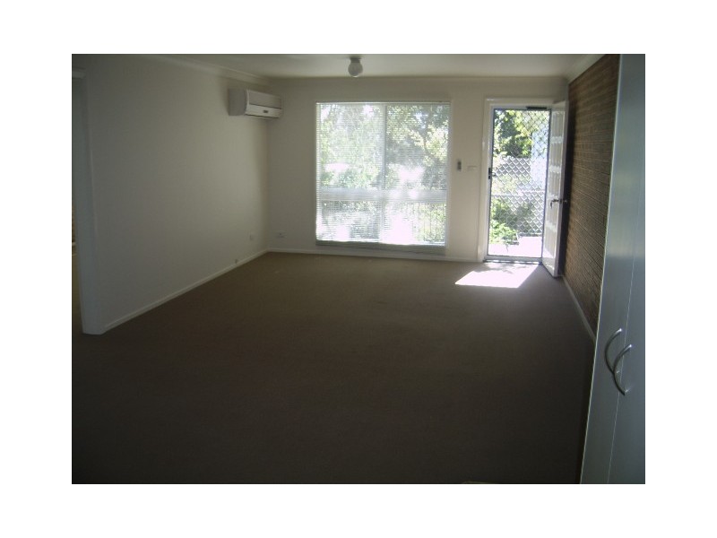 2/102 Chermside Road, East Ipswich QLD 4305
