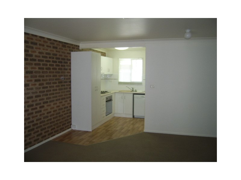 2/102 Chermside Road, East Ipswich QLD 4305