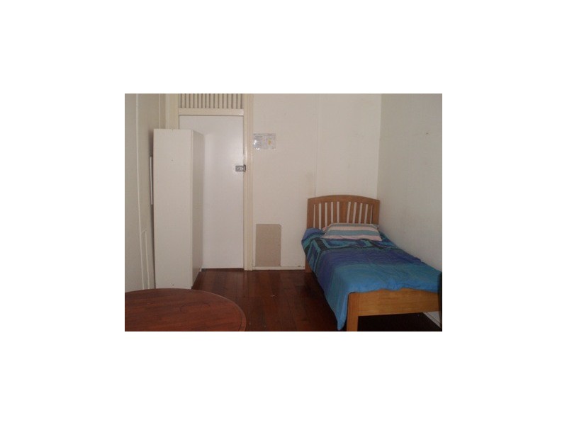 Room 12 2 Rochester Tce, Kelvin Grove QLD 4059