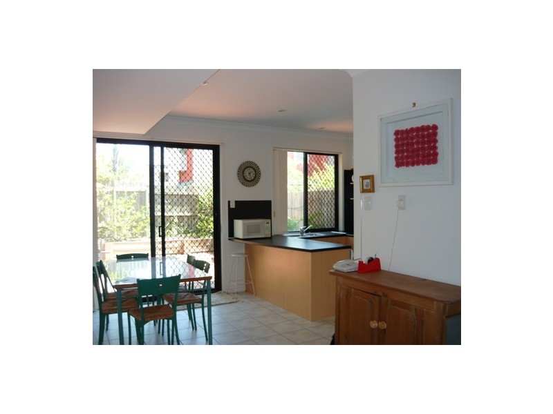 3/242 Pickering Street, Gaythorne QLD 4051