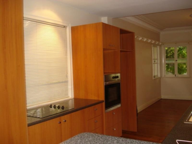 116 Gailey Road / (also known as 9 Highview Terrace), St Lucia QLD 4067