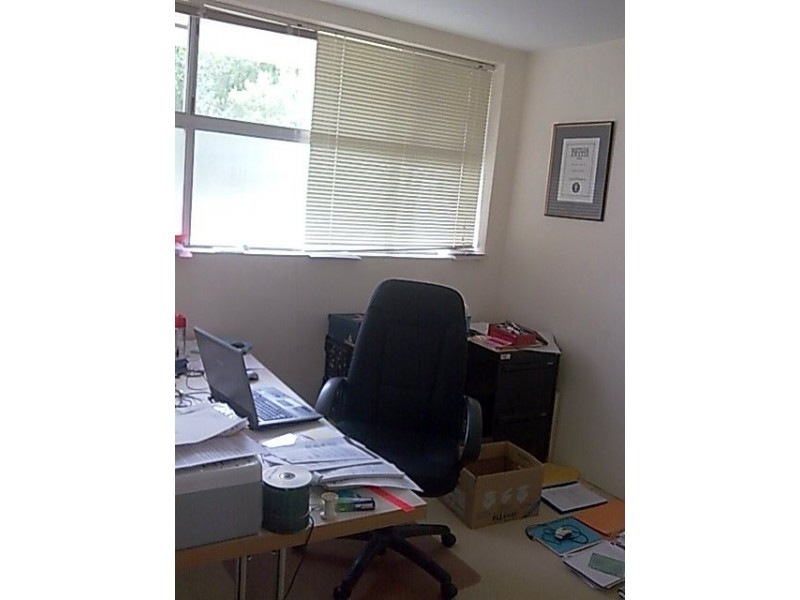 1/15 Bellevue Terrace, St Lucia QLD 4067