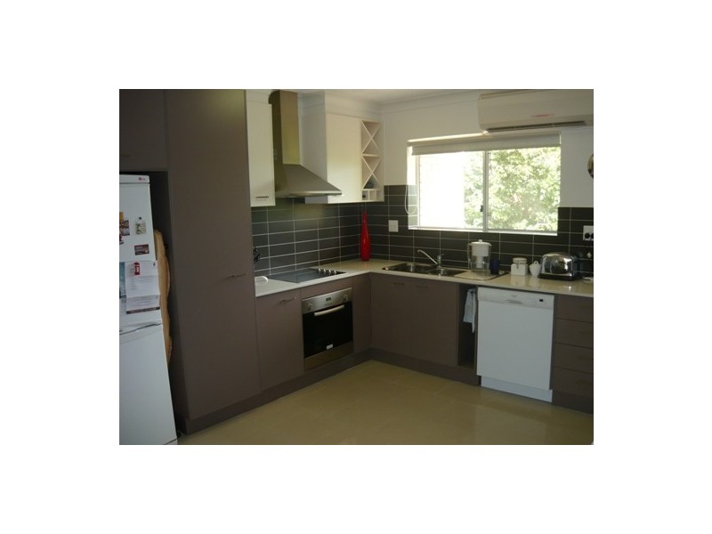 4/107 Jackson Street, Hamilton QLD 4007