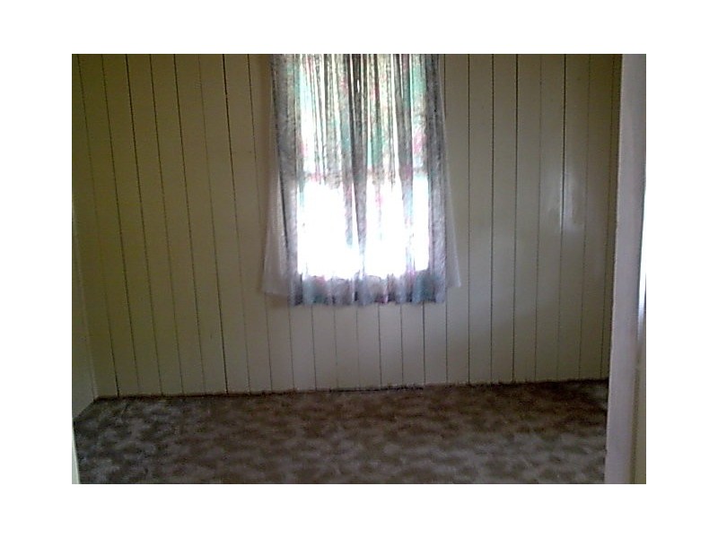 106 Russells Road, Pine Mountain QLD 4306