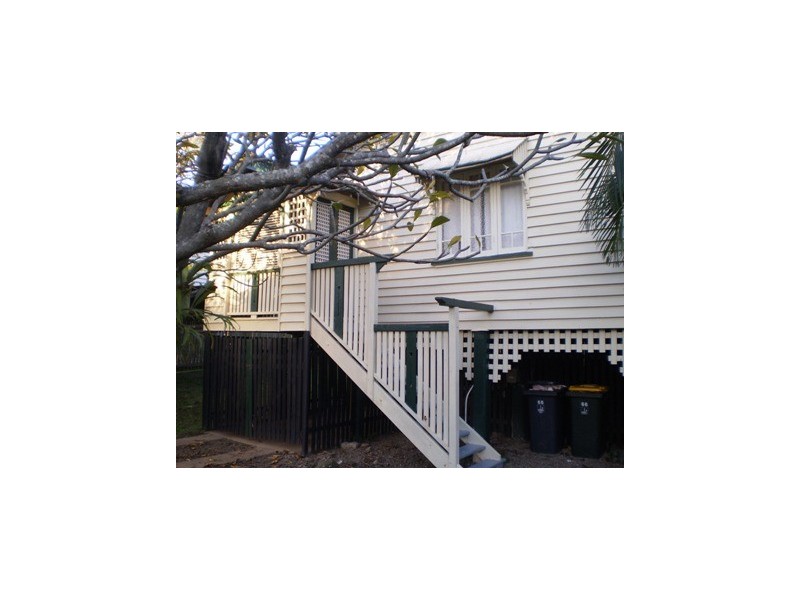 66 Peach Street, Greenslopes QLD 4120