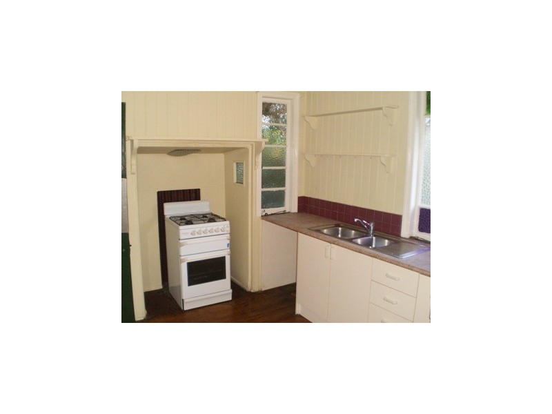 66 Peach Street, Greenslopes QLD 4120