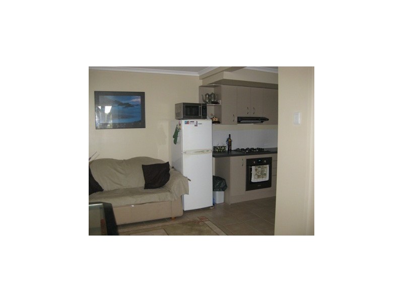 2/27 Kaye Street, Bardon QLD 4065