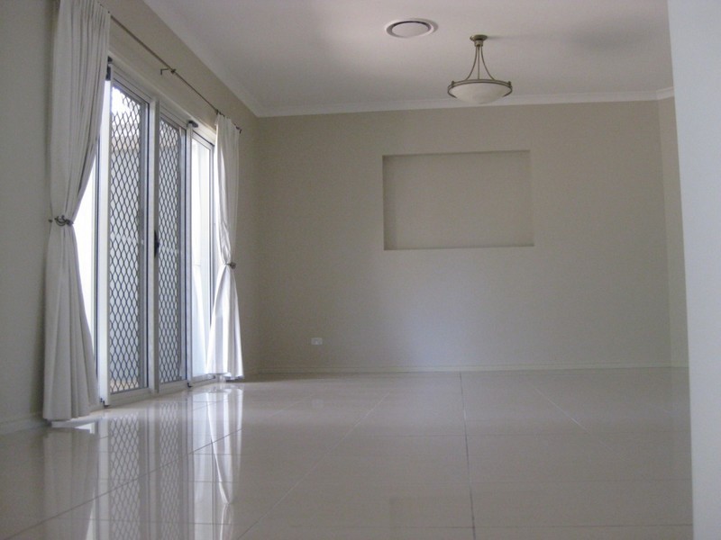 10 Parkview Street, The Gap QLD 4061