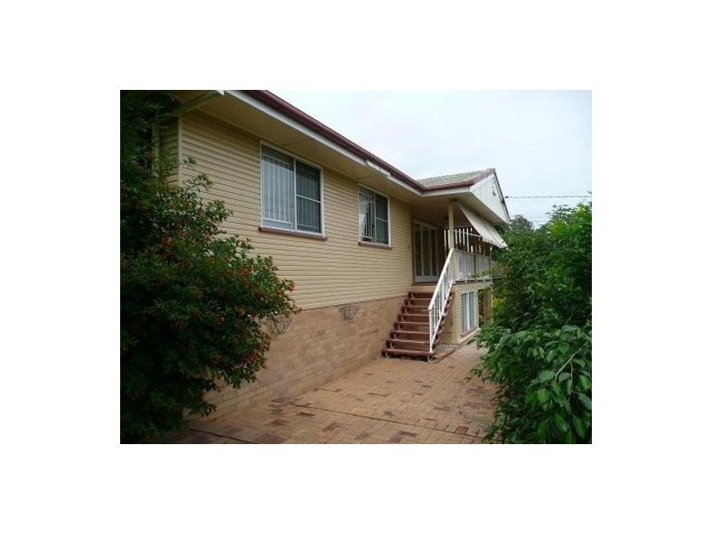 16 Janette Street, Camp Hill QLD 4152