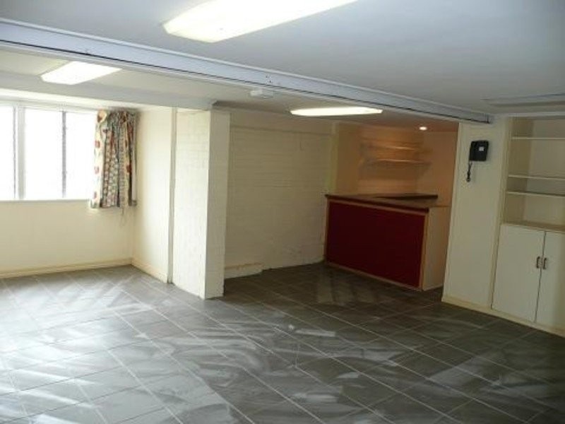 16 Janette Street, Camp Hill QLD 4152