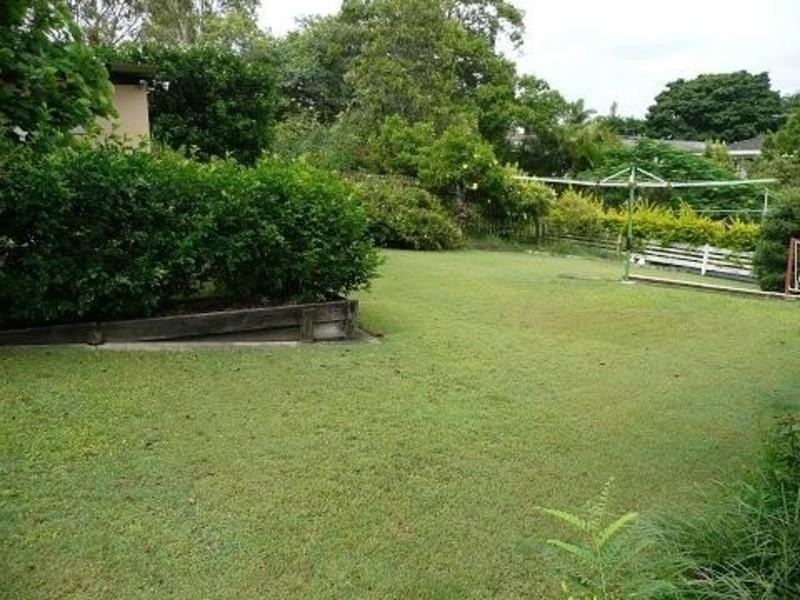 16 Janette Street, Camp Hill QLD 4152
