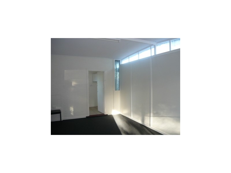 59 Kumbari Avenue, Southport QLD 4215