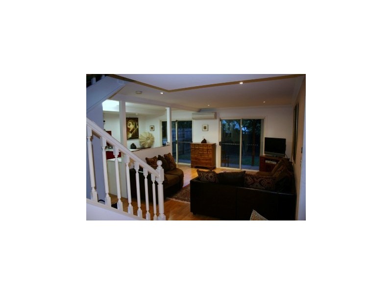 2/5 BRAMSTON TERRACE, Herston QLD 4006