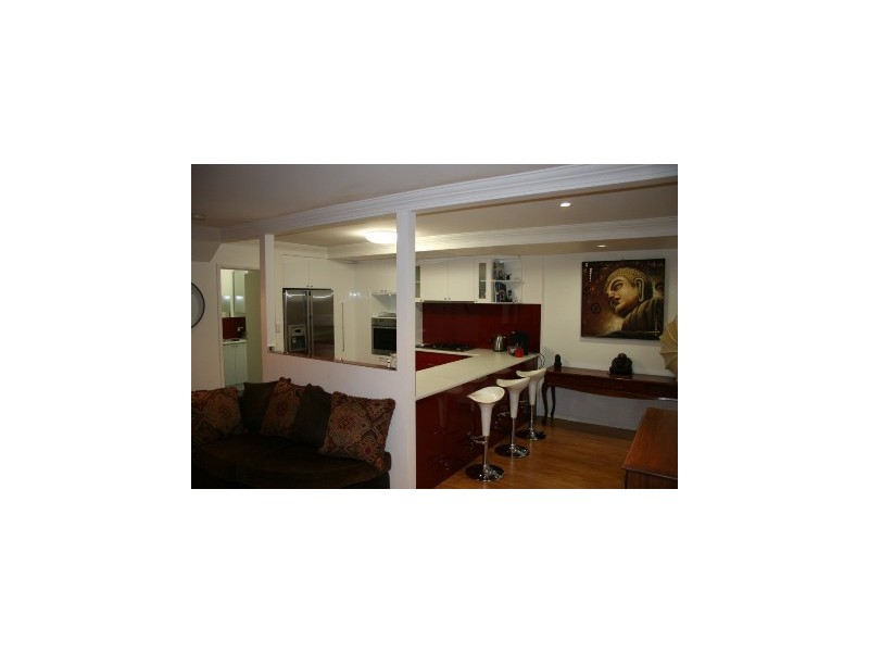 2/5 BRAMSTON TERRACE, Herston QLD 4006