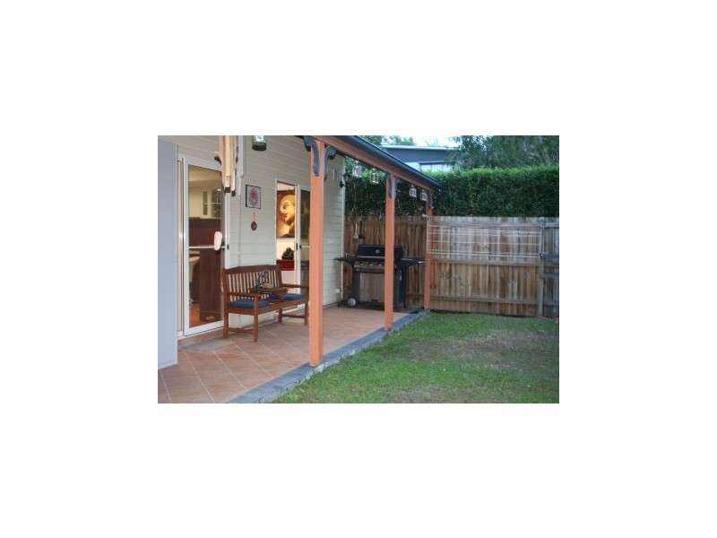 2/5 BRAMSTON TERRACE, Herston QLD 4006