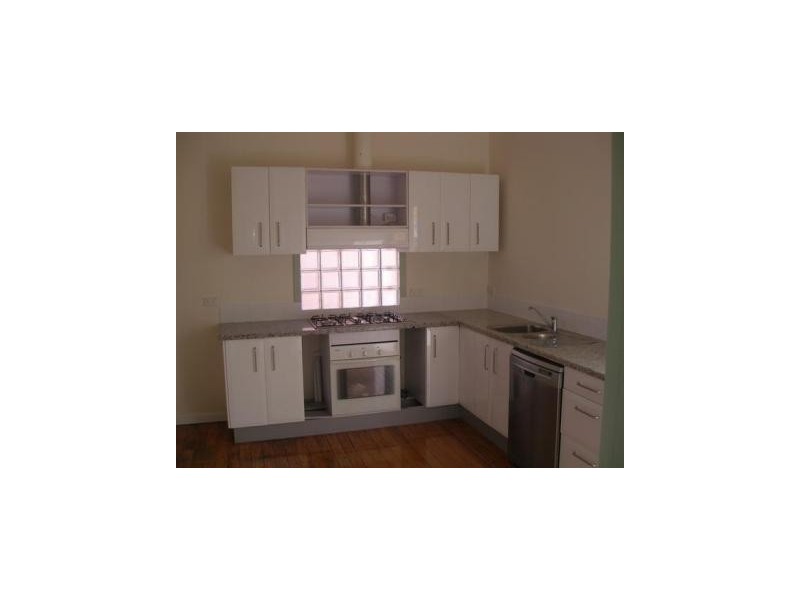 42 Bramston Terrace, Herston QLD 4006