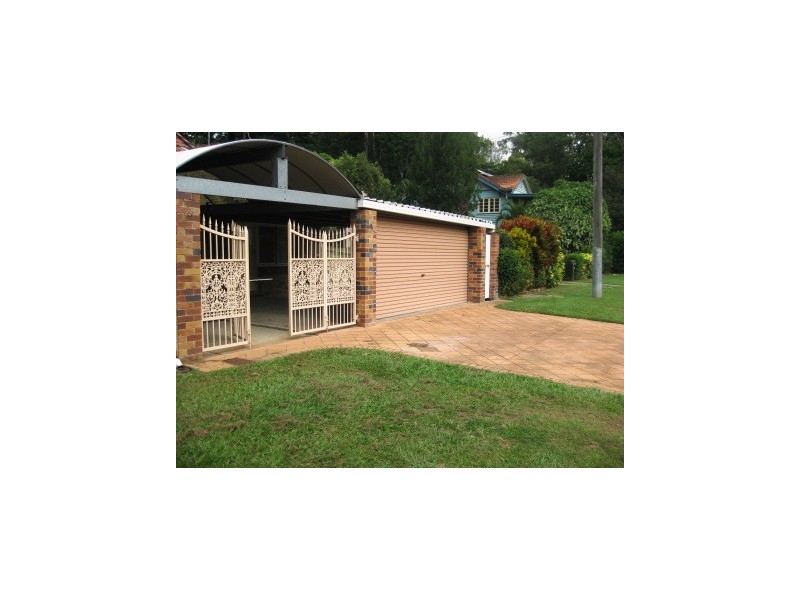 1 McCaul Street, Taringa QLD 4068