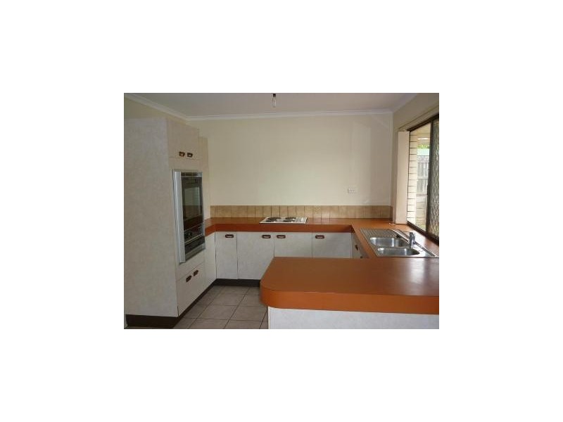 12 Dorking Court, Alexandra Hills QLD 4161