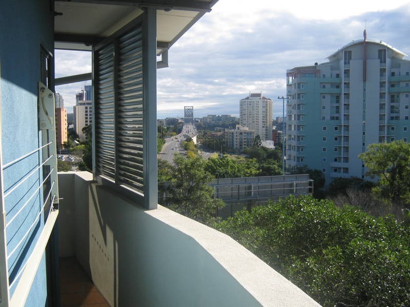 9/442 Main Street, Kangaroo Point QLD 4169
