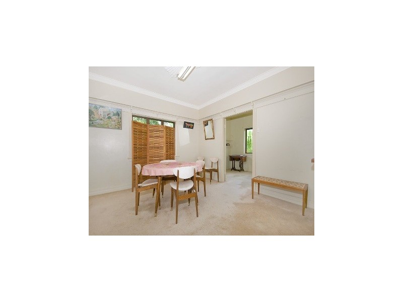 22 Morgan Terrace, Bardon QLD 4065