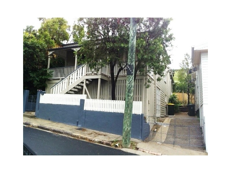 17 AVON STREET, Paddington QLD 4064
