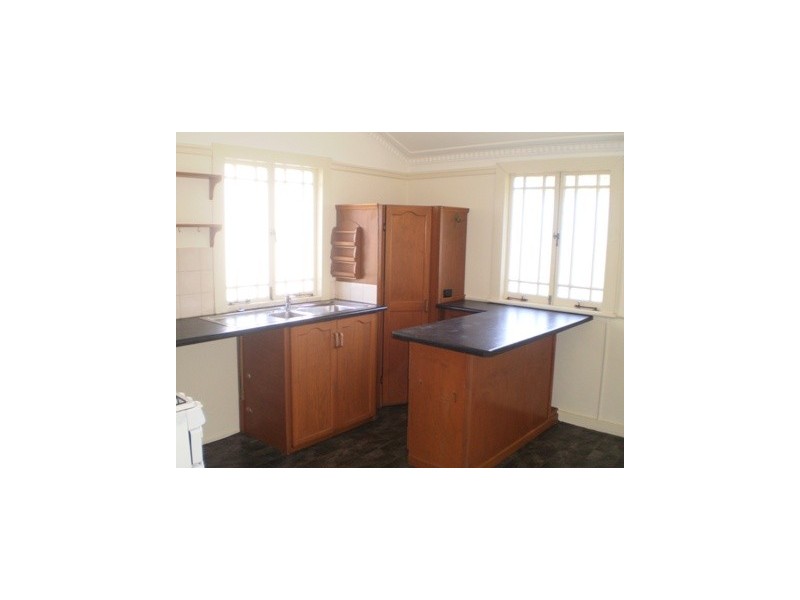 121 Fairfield Road, Fairfield QLD 4103