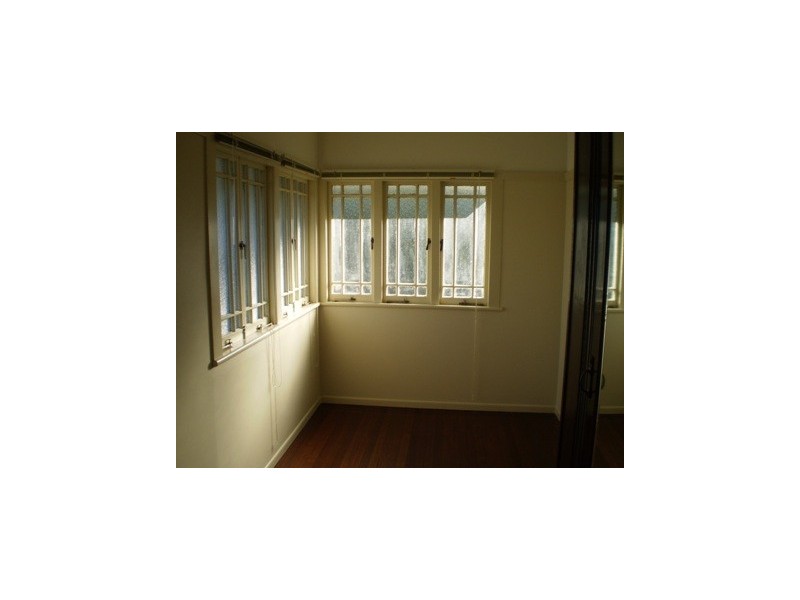 121 Fairfield Road, Fairfield QLD 4103