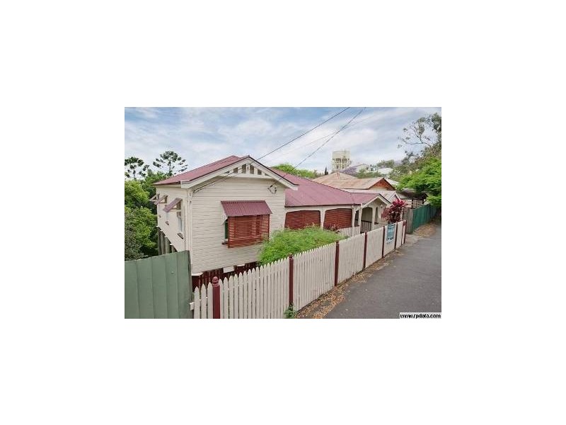 37 Macgregor Terrace, Bardon QLD 4065