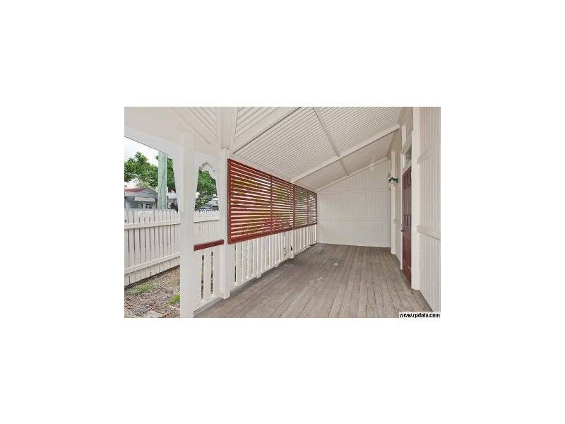 37 Macgregor Terrace, Bardon QLD 4065